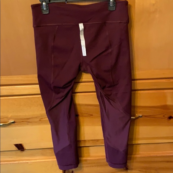Lululemon Pace Rival RETIRED STYLE Cropped Leggings size 10 - Picture 10 of 13